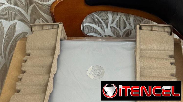 Laptop HP Ryzen 3 nueva en caja