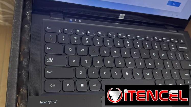 Laptop Gateway i5-12 pantalla táctil