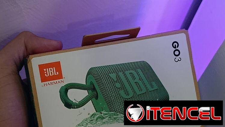 BOCINA JBL CLIP 5 NUEVA en su caja