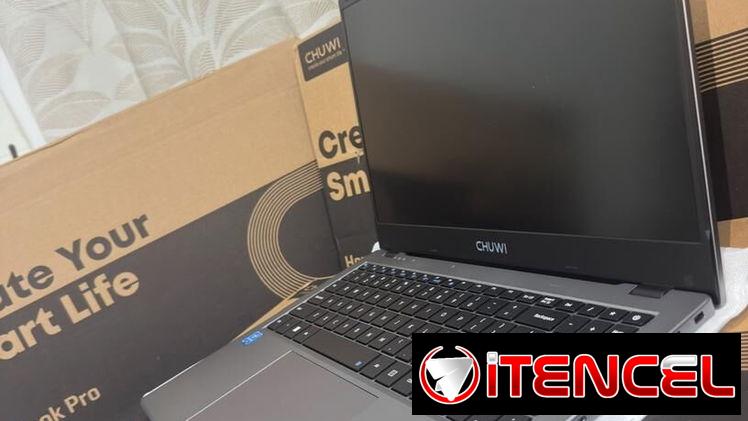Laptop Chuwi nueva en caja