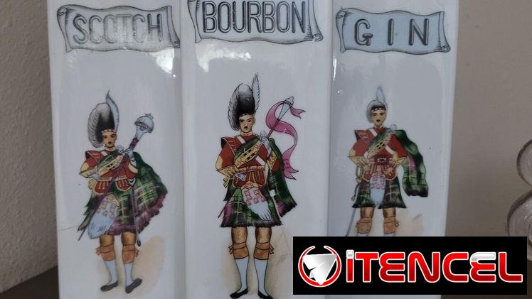 Se venden decantadores de porcelana