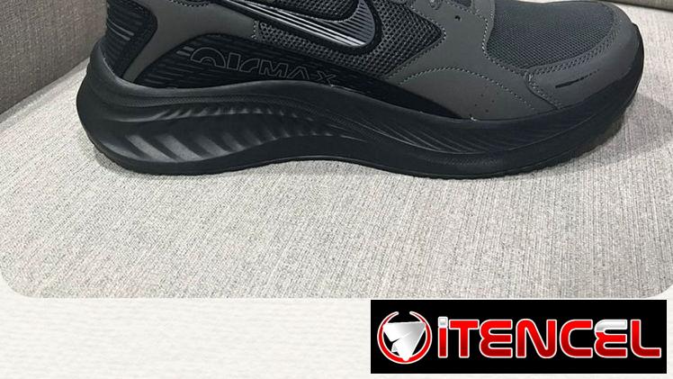 Tenis Negros Nikes