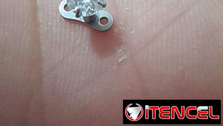 Piercings Microdermales