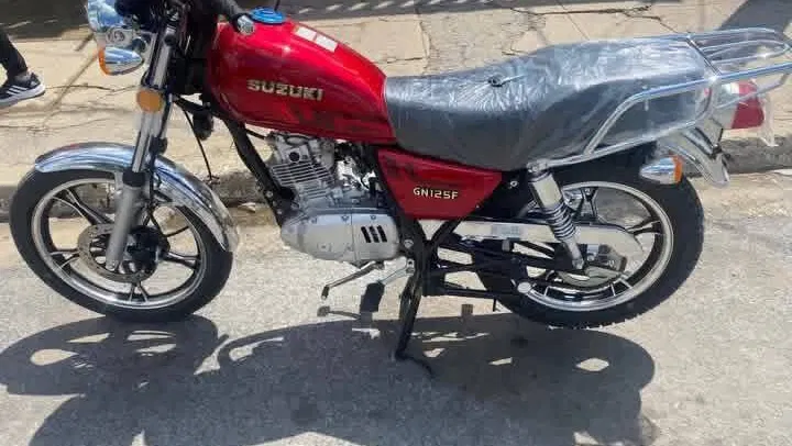 🛑 *_Susuki modelo F cuadro de fabrica Unidad Gs 125cc Replica exacta del Susuki japonés 2025_*. precio 2400usd