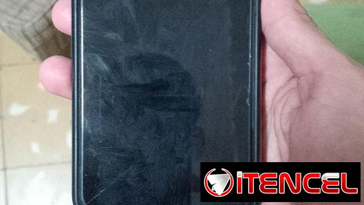 En las fotos están los detalles vendo o cambio es libre de todo y tiene su fase ide