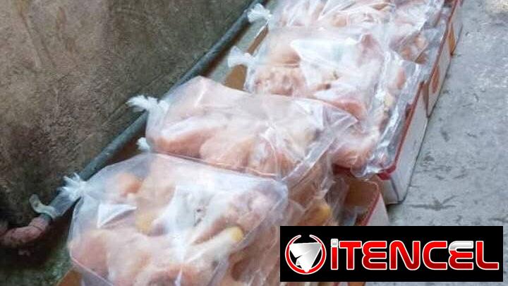 🥵 Tengo paquetes de pollo de 6 muslos 🍗 $1300 y tengo ✅ oferta de ✅ 30 paquetes en adelante a $1250  👀 no vendo por libr