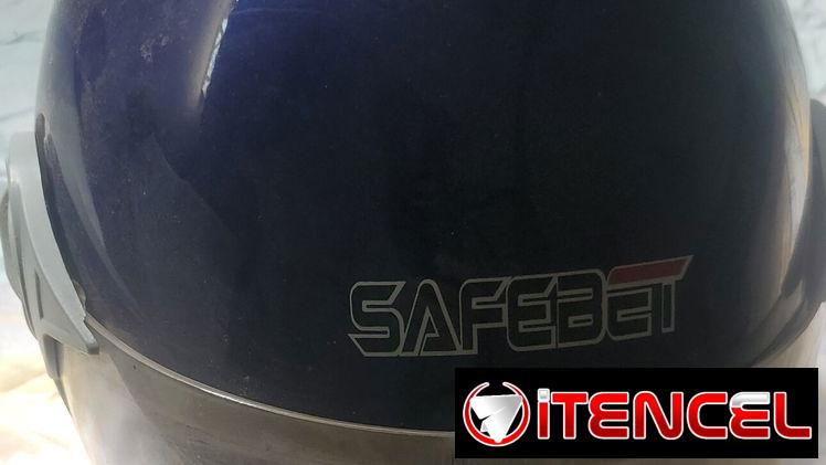 Se vende casco de moto semi integral 5_258_53_33