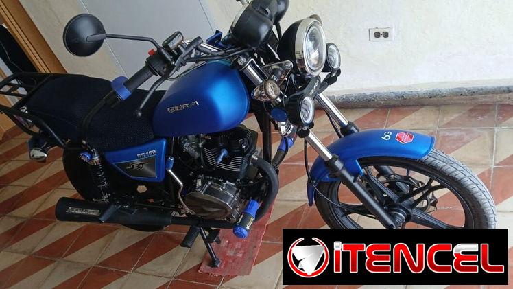 Moto Bera León, con certifico y chapa.