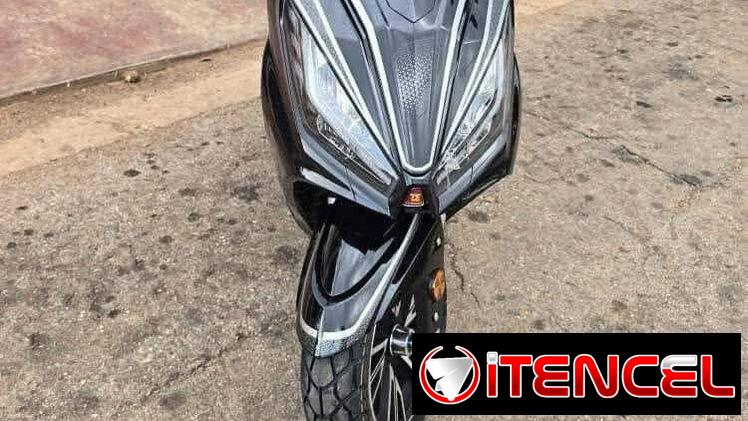 MOTO ELECTRICA  / TOPMAQ RAPTOR  / NUEVA A EXTRENAR POR USTED / BUENA AUTONOMIA / PAPELES EN REGLA /