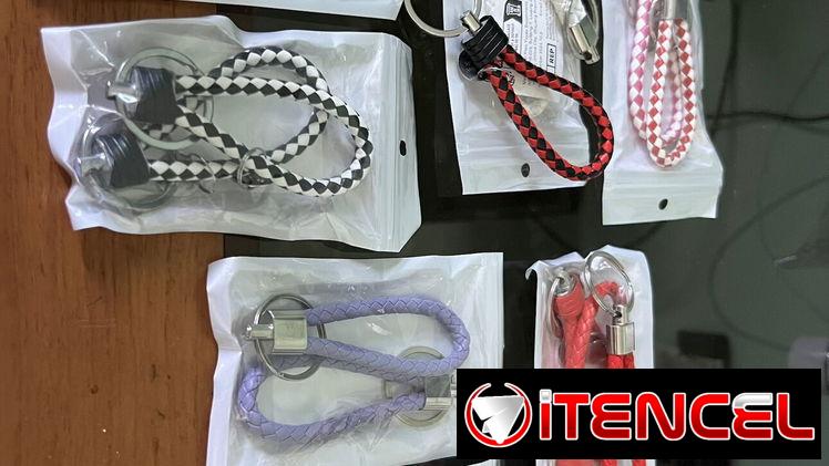 Ponga la llave de su moto en el llavero que lleva! Elegante, de cuero!! Muy fuerte y tocao!!