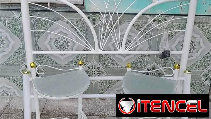 Camas de tubo y literas