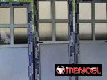 Marquetería de puertas y valcones de aluminio bajos de meseta. Mamparas de baños ect