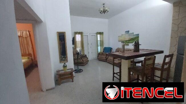 ALQUILER DE APARTAMENTO EN BELASCOAIN CENTRO HABANA. Llamar a Magda 55516837