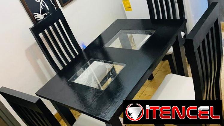 JUEGOS DE COMEDORES DE MADERA (ALGARROBO)