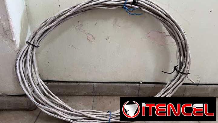Fregadero, Pizarra electrica, focos alogenos 20w, plancha a vapor Daytron, dinamo bicicleta