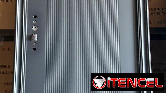 Puerta de exterior de 210×90 aluminio