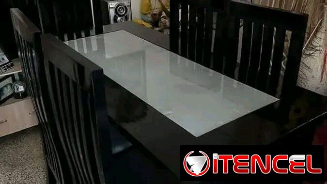Juego de Comedor de Madera