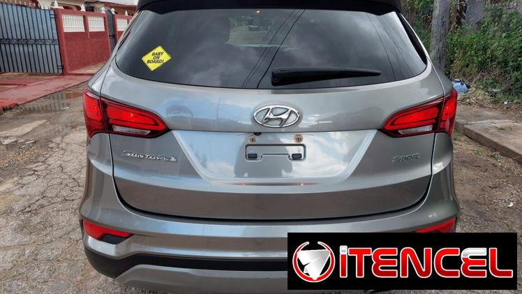Vendo o negocio, Hyundai Santa Fe, 2017 básico