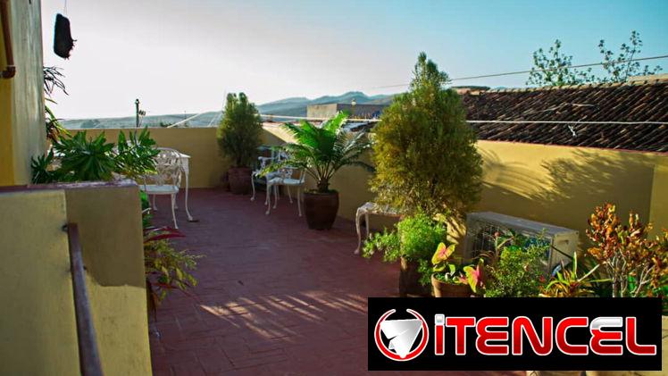 ✈️Hostal Familiar en el Centro Histórico de Trinidad – Con Terrazas Panorámicas REF 1445