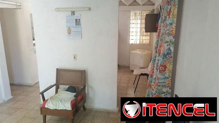 Se Renta Casa con Patio en Marianao