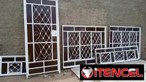 Marquetería de acero y cristal, puertas ventanas y rejas