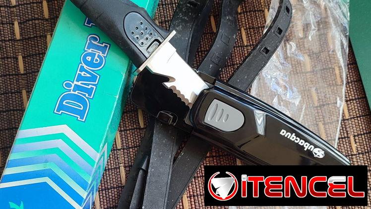 Aletas, escarpines y cuchillo (daga) de buceo