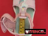 Sandalias con luz para niña