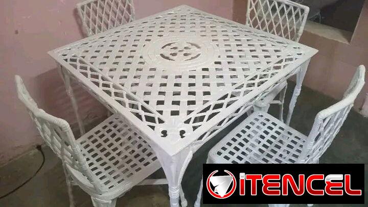 MESAS DE ALUMINIO