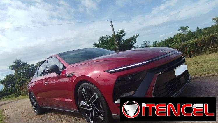 Vendo o negocio yhunday sonata del 2024 N line con 11 millas título limpio