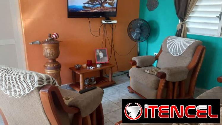 Apartamento 4/4, jardín y patio. Eglis 58180820