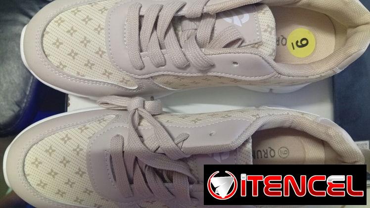 Tenis o zapatos de Mujer