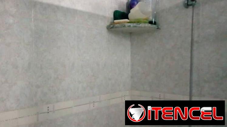 Oferta apto de 3 cuartos y 3 baños en el Vedado en las letras,2do piso. Oportunidad de inversión!!!