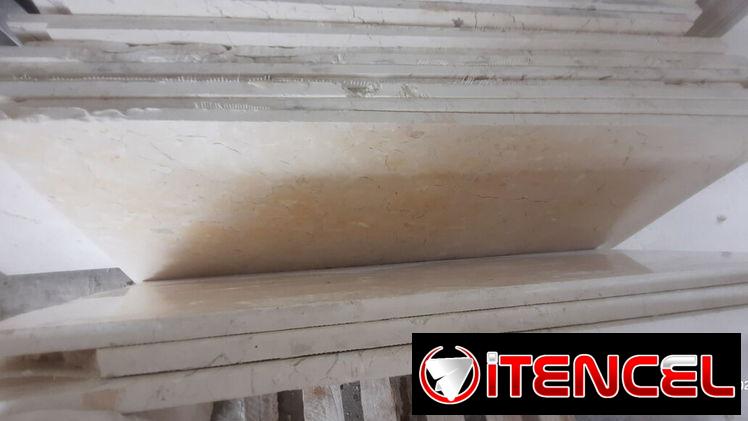 Planchas de mármol color crema 14mil la plancha y 10mil la.mano de obra por planchas