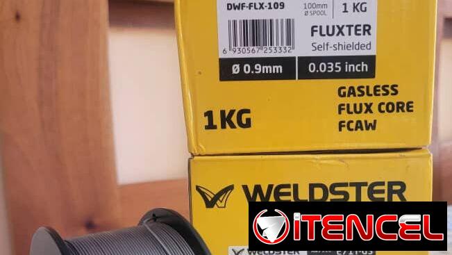 Alambre de soldar con núcleo de fundente AWS A5.20 E71T-GS.   0.9mm 1kg