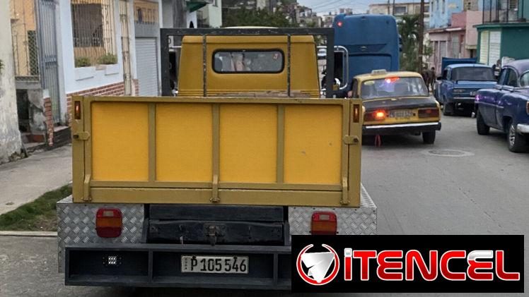 Camioneta para cargas y mudanzas. Se hacen viajes a provincia. 54633692 Abel.