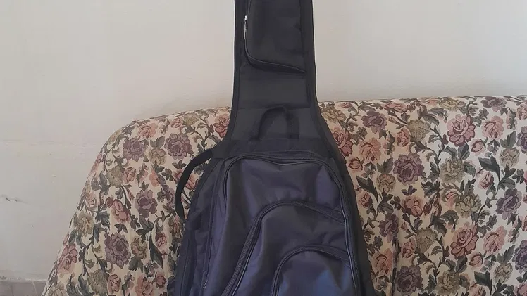 Estuche de guitarra clasica