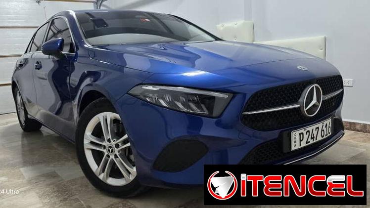 Vendo negocio Mercedes a 2024 con 12,000 km carro nuevo de paquete