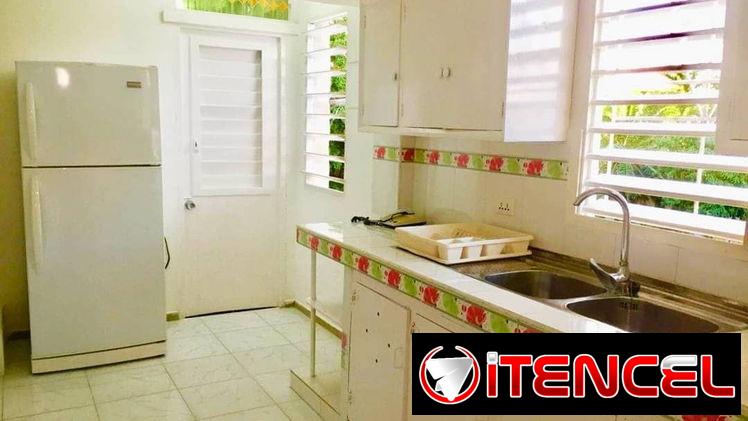 Rentó propiedad horizontal totalmente climatizada,con permiso legal de renta. Ubicada a 4 cuadras de 5ta.Av. a 2 del Col