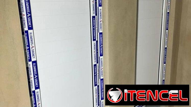 **¡TRANSFORMA TU HOGAR CON NUESTRO SERVICIO DE MARQUETERÍA DE ALUMINIO Y CRISTALES!** 🛠️ **Ofrecemos:** – Todo