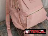Mochila con carterita adicional