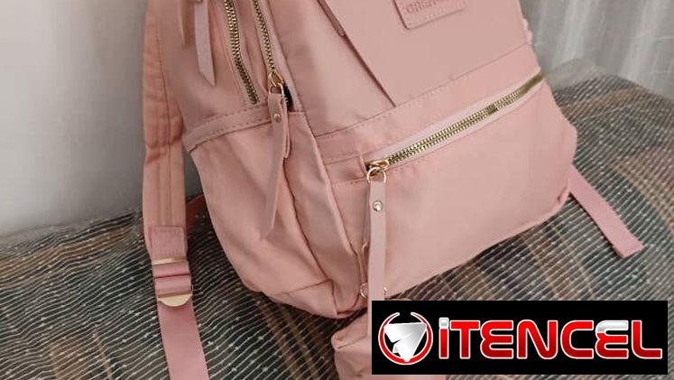 Mochila con carterita adicional