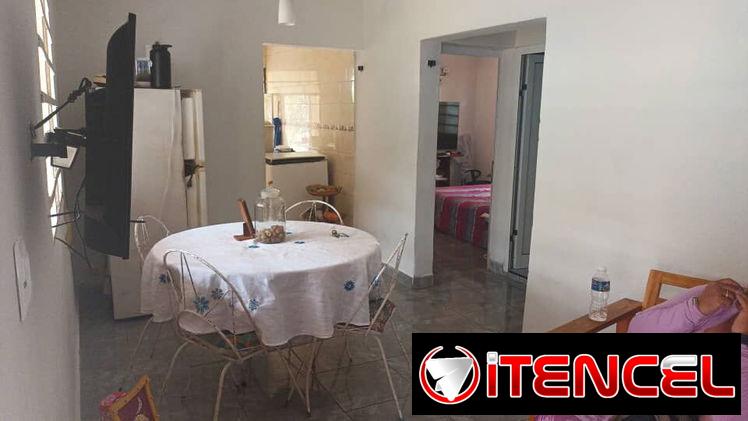 Venta casa placa libre y patio 2 cuartos Playa 25mil 53582376