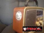 Radio de corriente 110 voll y bateria Funciona sin corriente tambien.