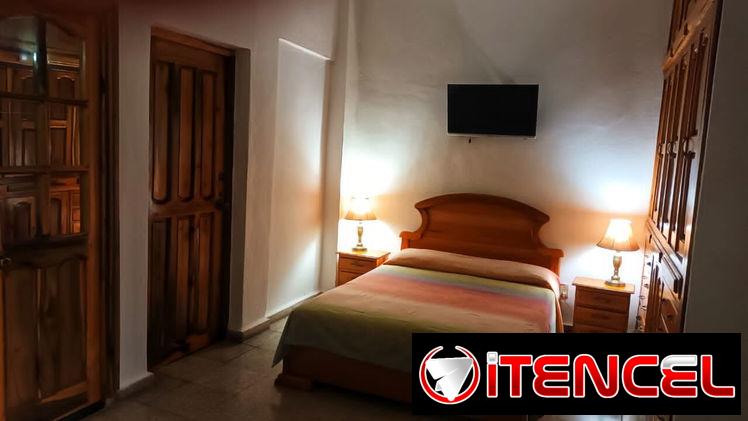 SE RENTA APARTAMENTO DE UN DORMITORIO CERCA DEL VEDADO POR 25 Y MALECON. 53880216