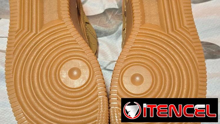 Tenis Nike Air Carmelitas