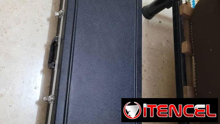 SE VENDE BAJO MARCUS MILLER CON SUS ACCESORIOS