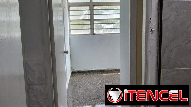 ¡GANGA! Vendo Apartamento Totalmente Remodelado en El Bahía – 2do Piso en 9000 USD