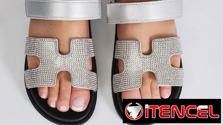 Sandalias de fashion nova en 26 usd cada una