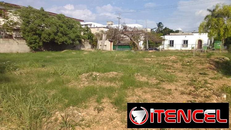 venta de terreno en ave 7
