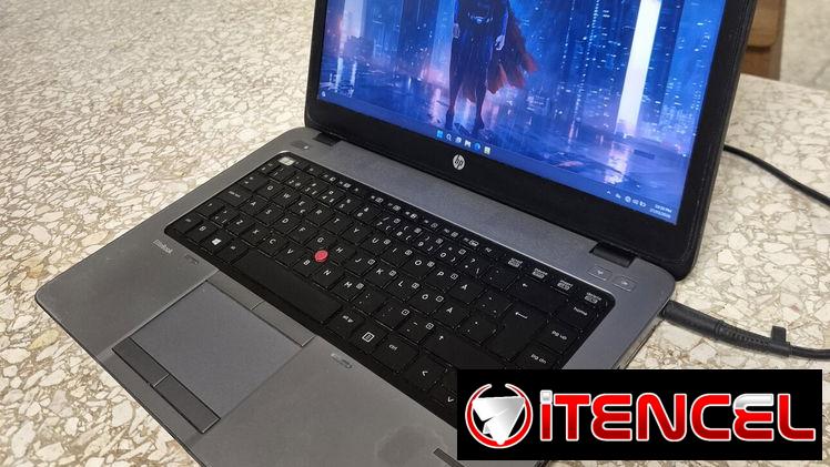 Laptop HP/i5/8GB RAM/128GB SSD
